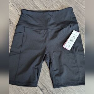 LEG3ND Biker shorts NWT